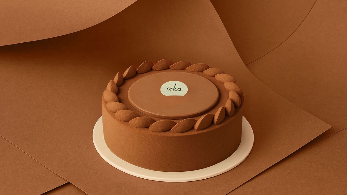 Chocolate Cake Large