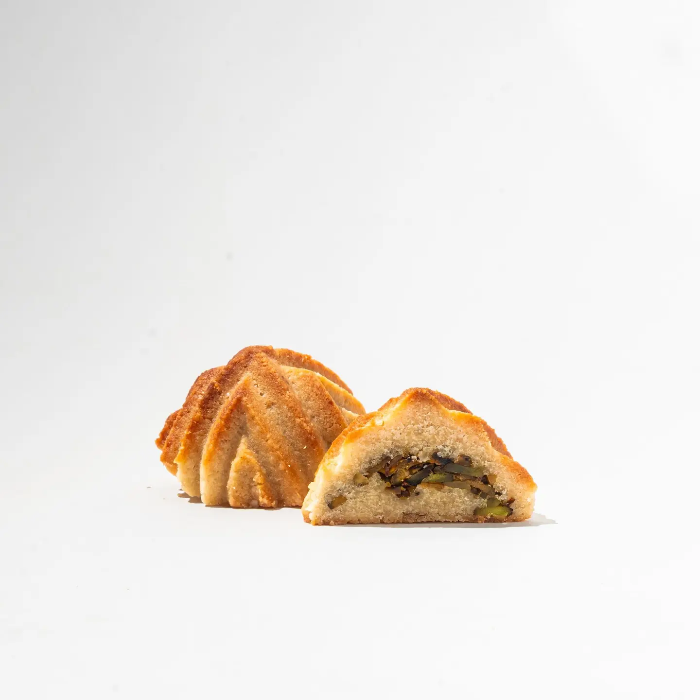 معمول كيتو بالفستق الحلبي