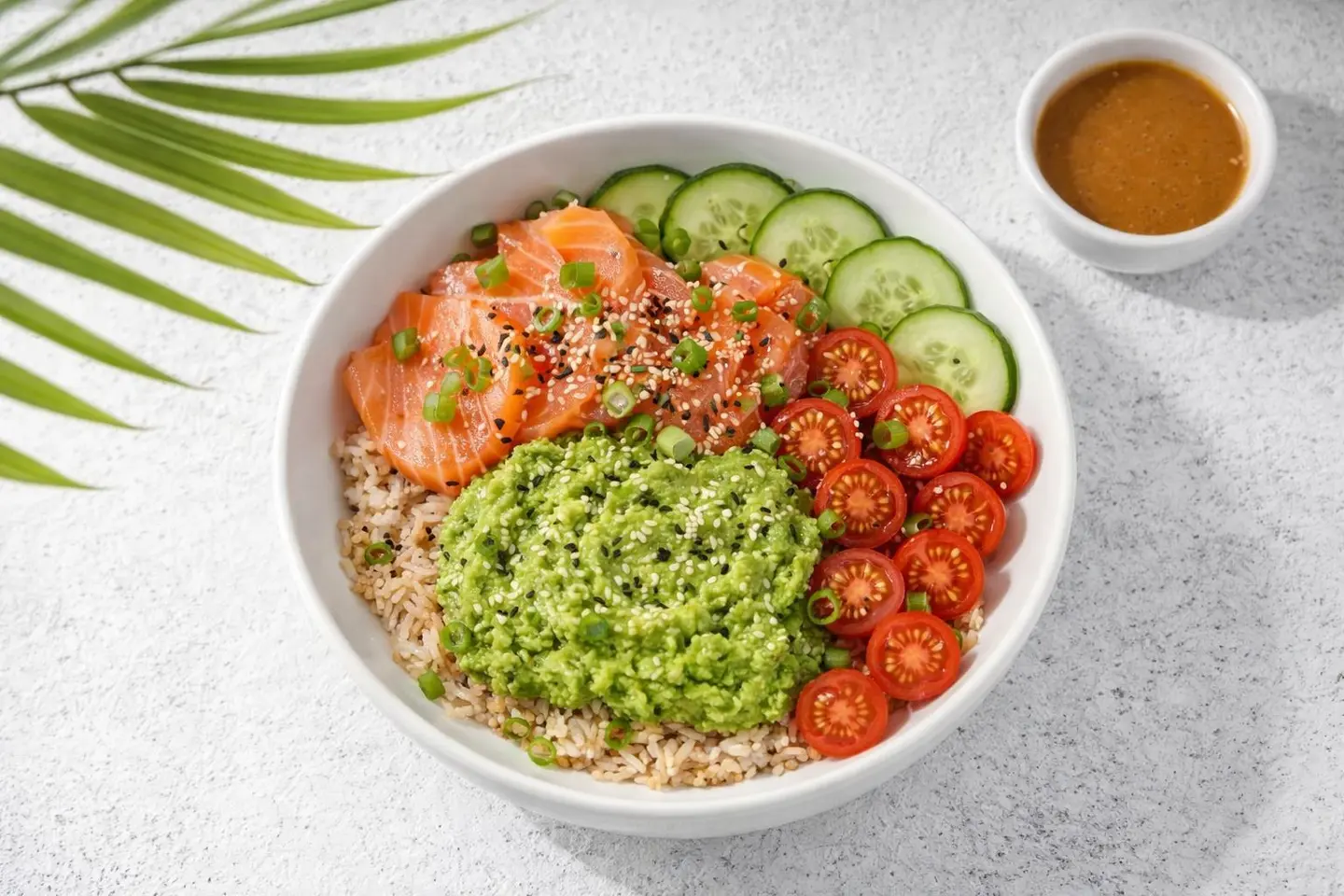 لومي سالمون لوكس بول