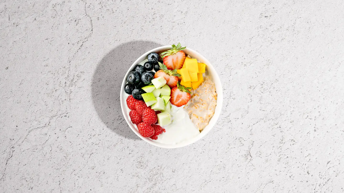 Overnight Oats Mango & Berries