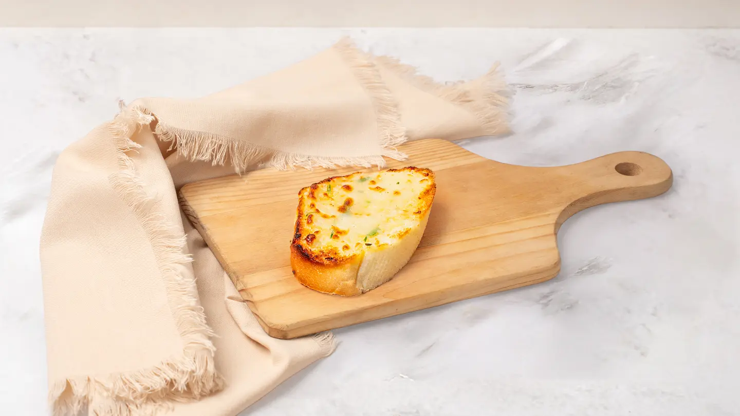 Homemade Garlic Bread & Mozzarella (1 Pc)