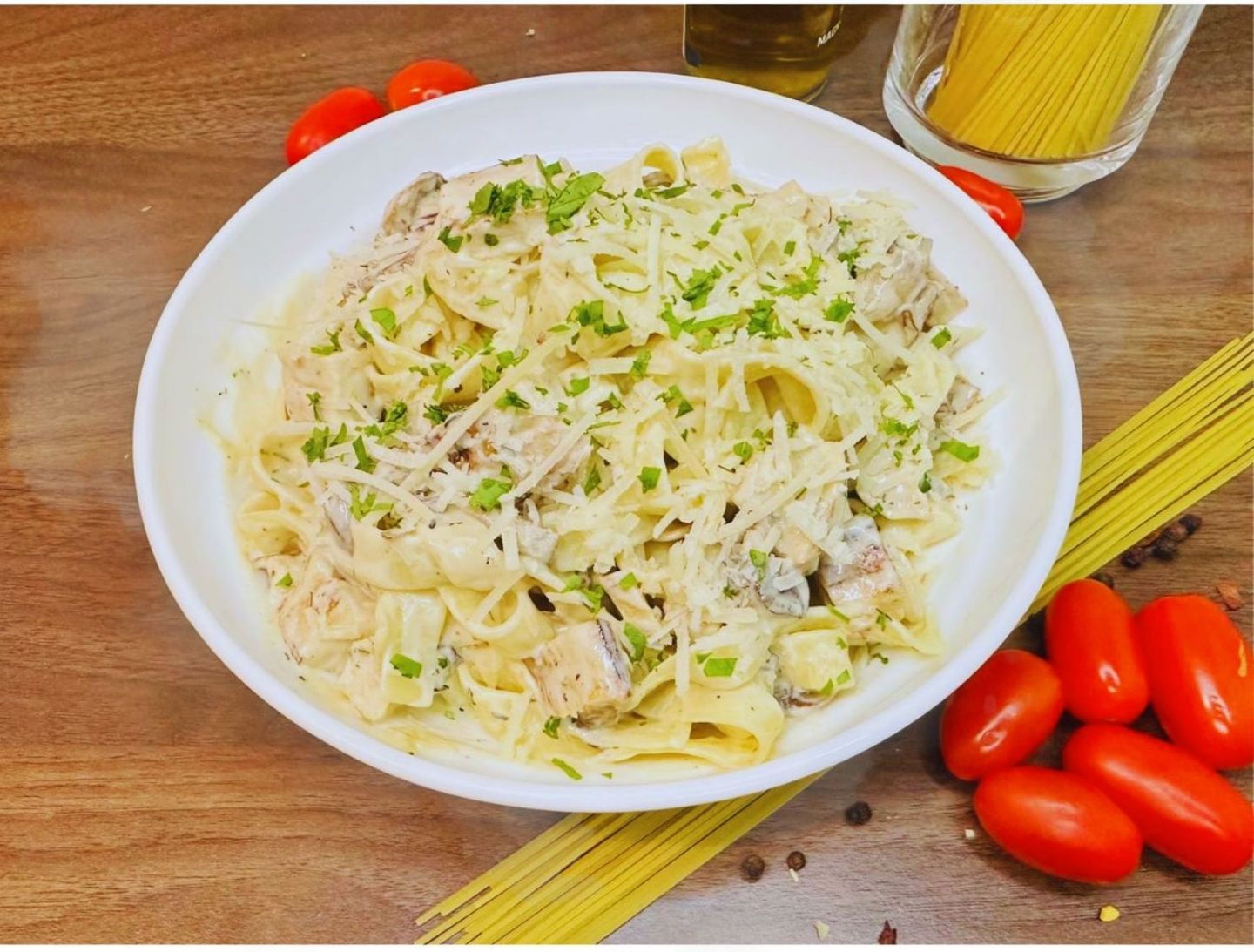 Fettuccini Chicken Alfredo