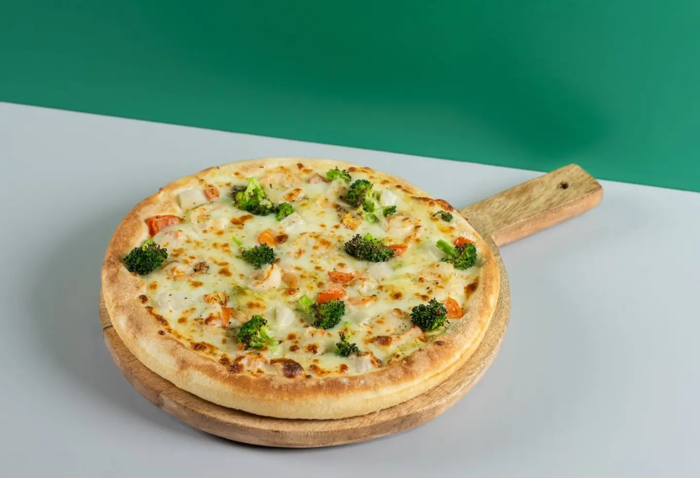 بيتزا المأكولات البحرية