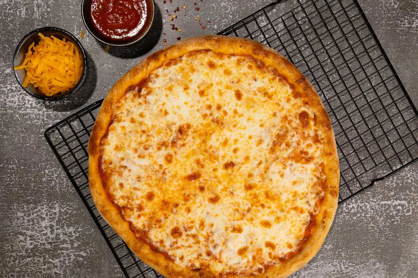 Pizza Margherita 12"