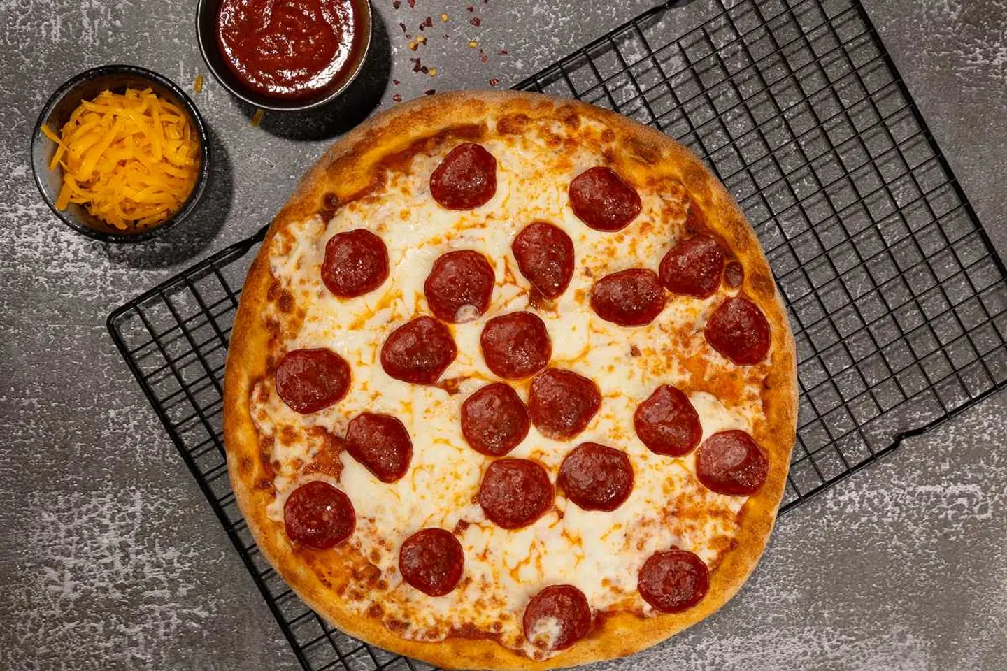 بيتزا بيبروني - ١٢ إنش