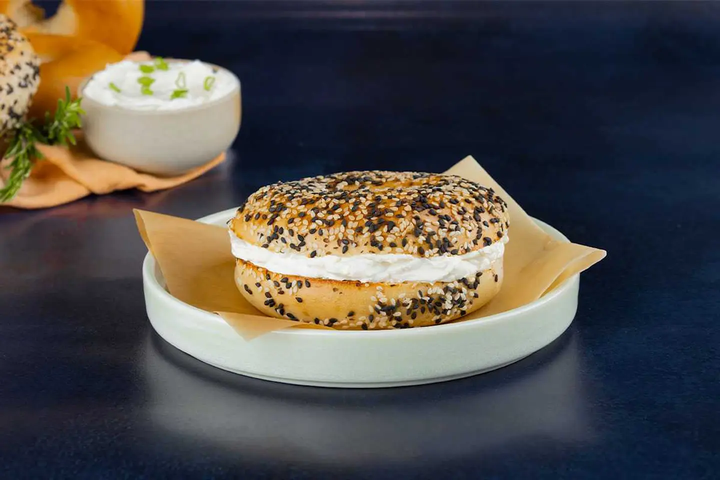 بيجل بالجبنة الكريمية