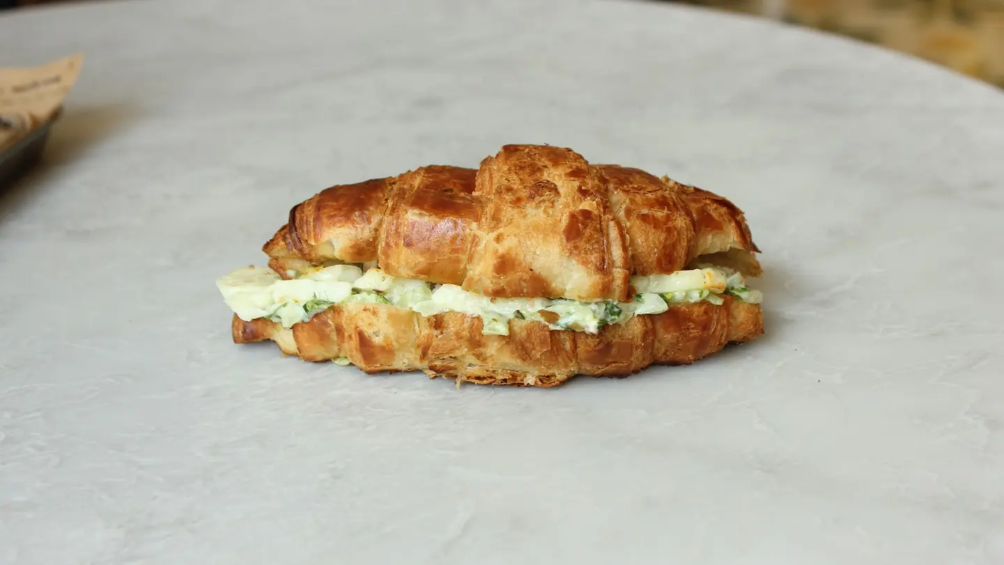 Halloumi & Avocado Croissant (New)