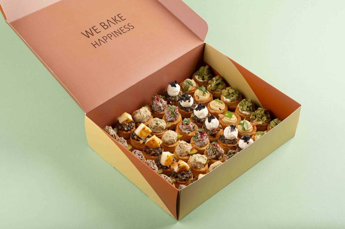 Canapé Gathering Box   Medium