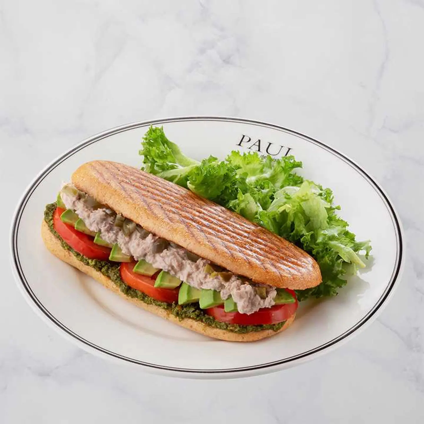 اشترى سندويش تونا بيستو افوكادو والثانى مجانا