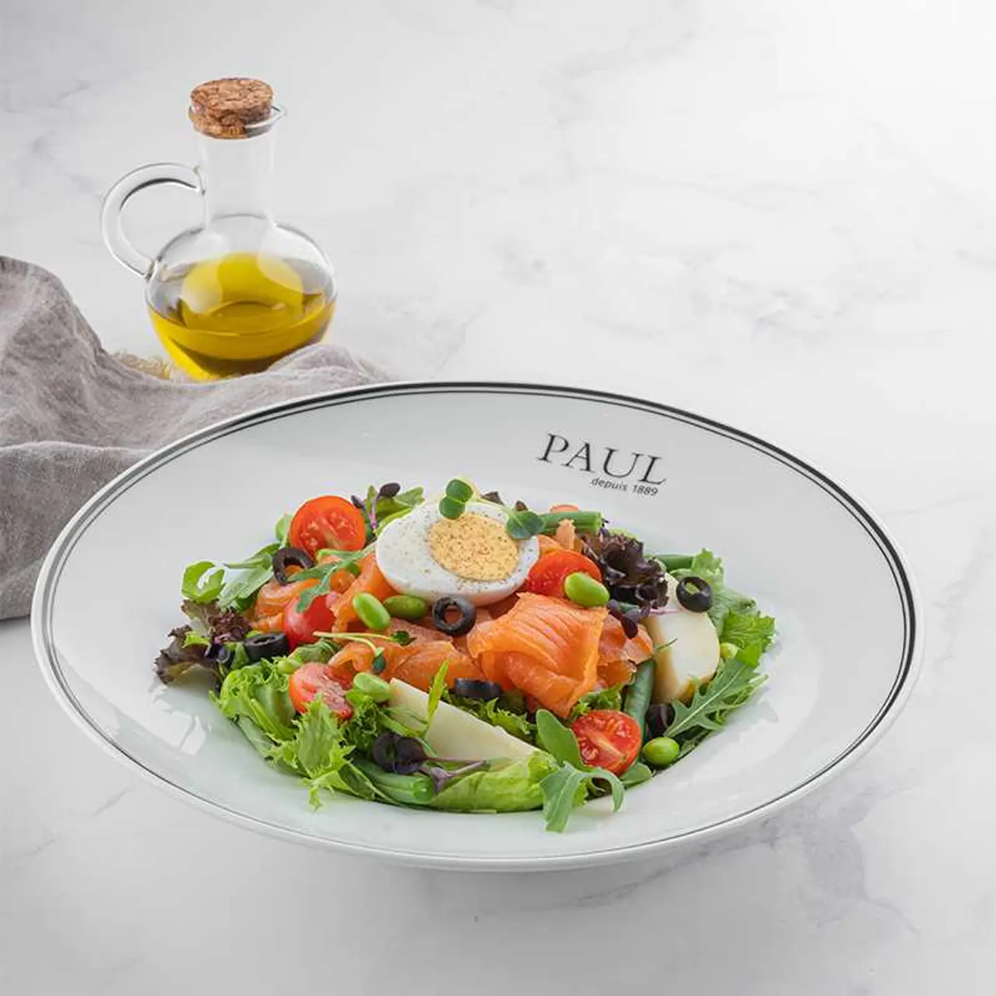 نيسواز سلمون ادامامي