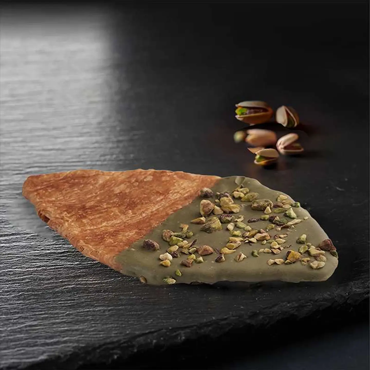 فلات كرواسان بالفستق