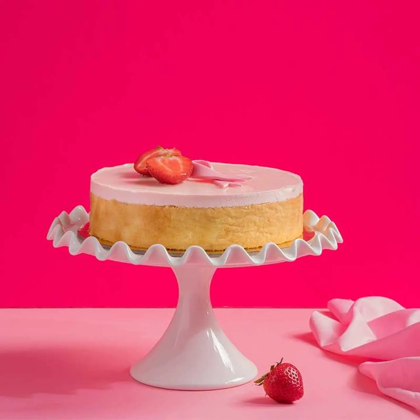 Srawberry Chocolate Duo Cake