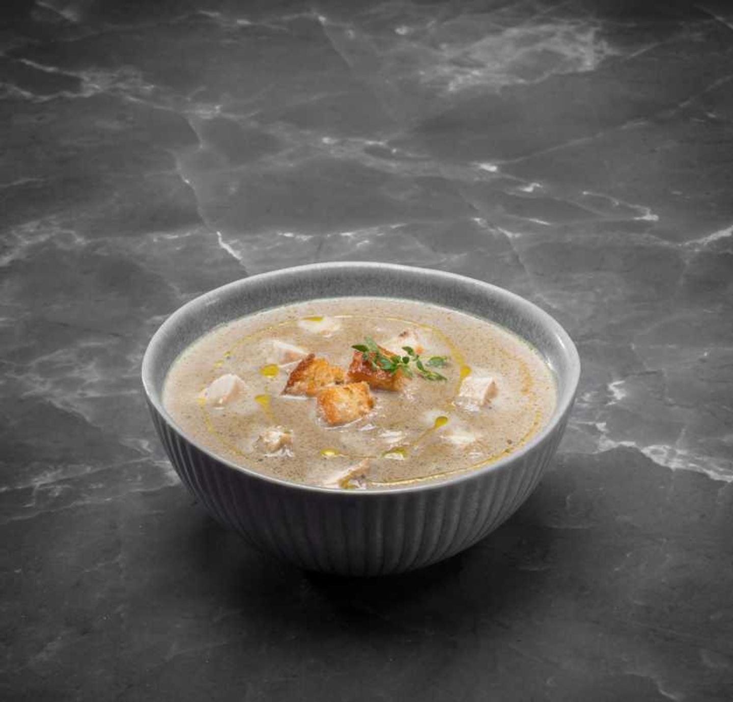 شوربة فطر و كمأة