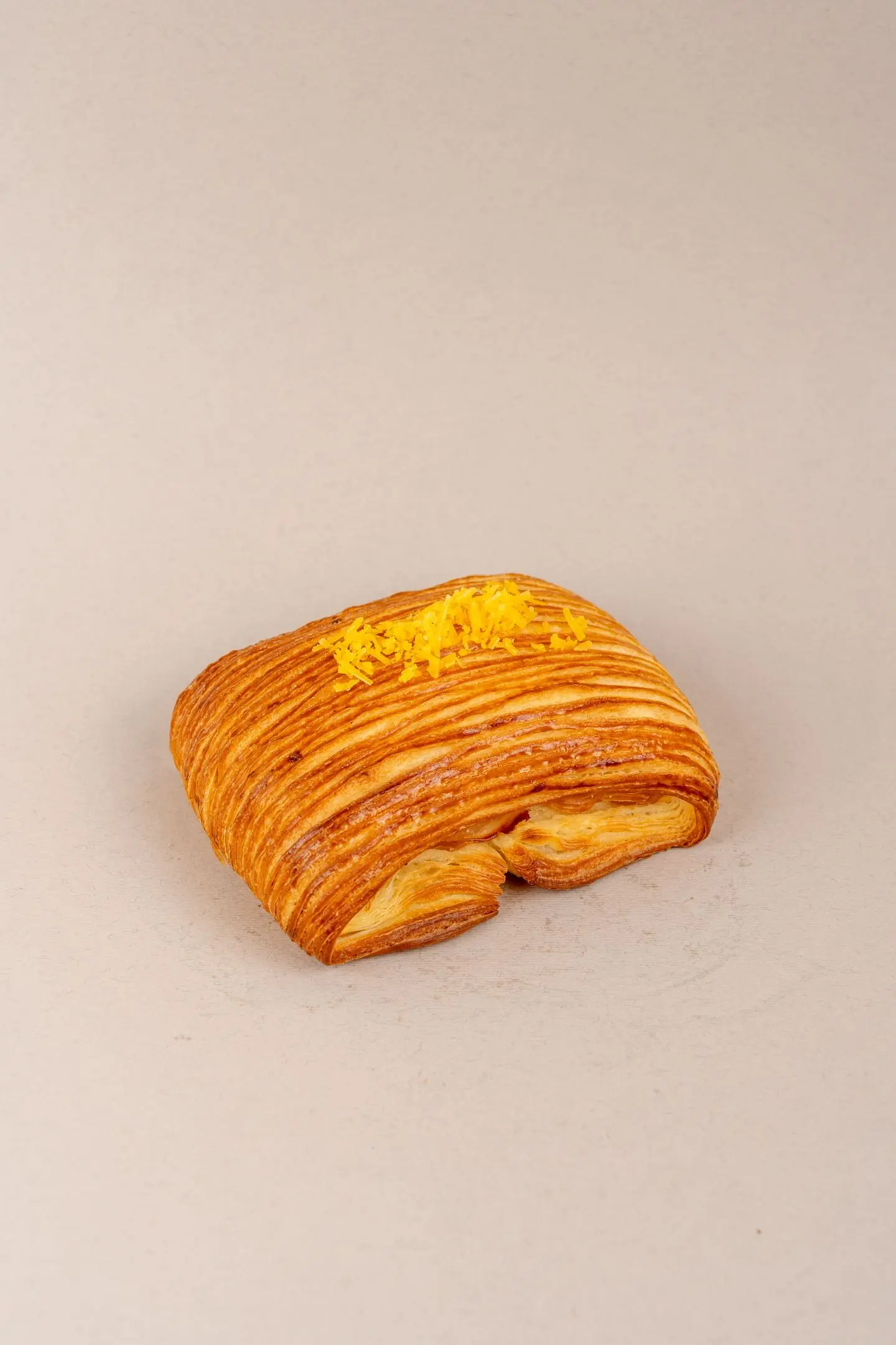 بان سويس بلحم التيركي المدخن