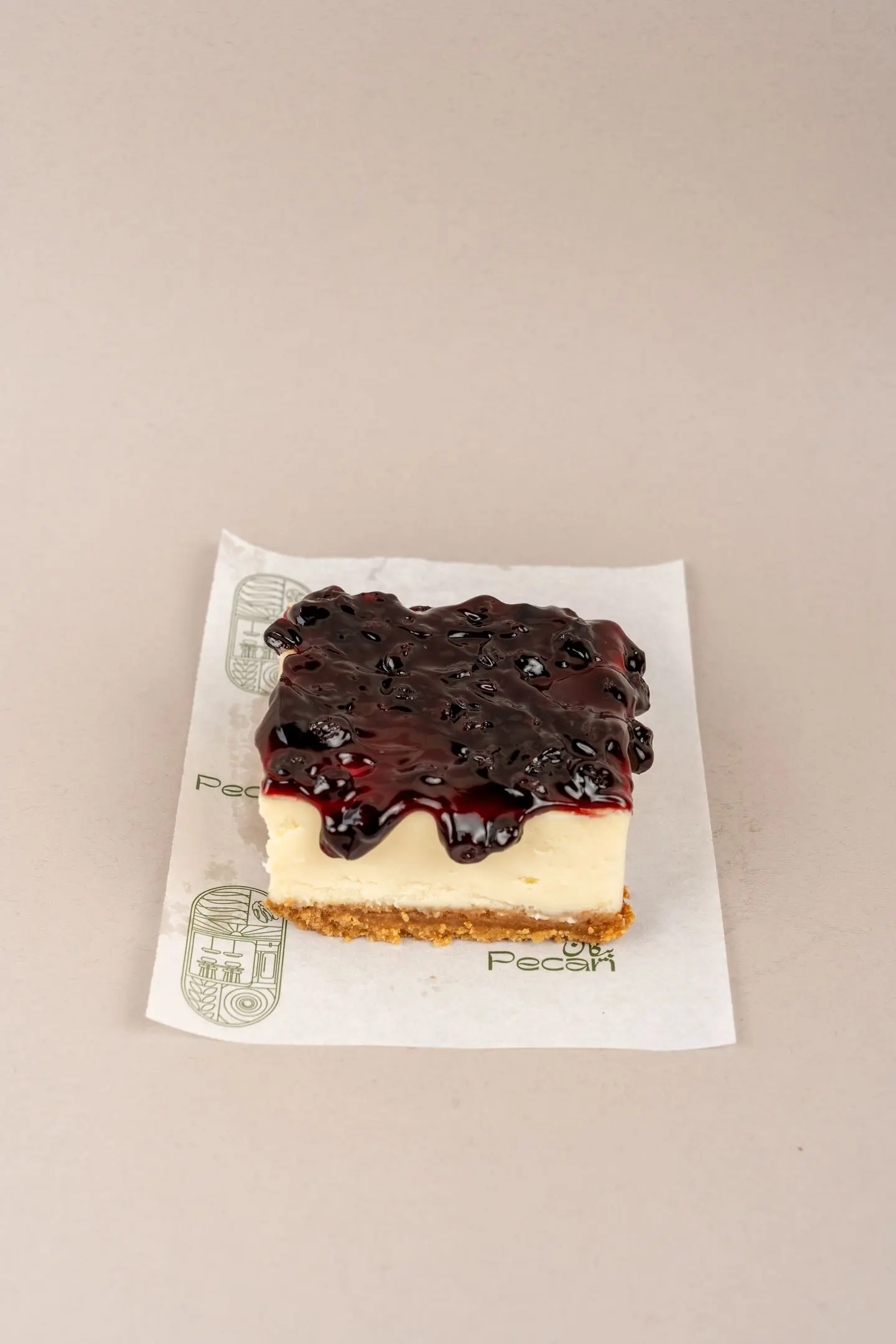 نيويورك تشيز كيك بالتوت