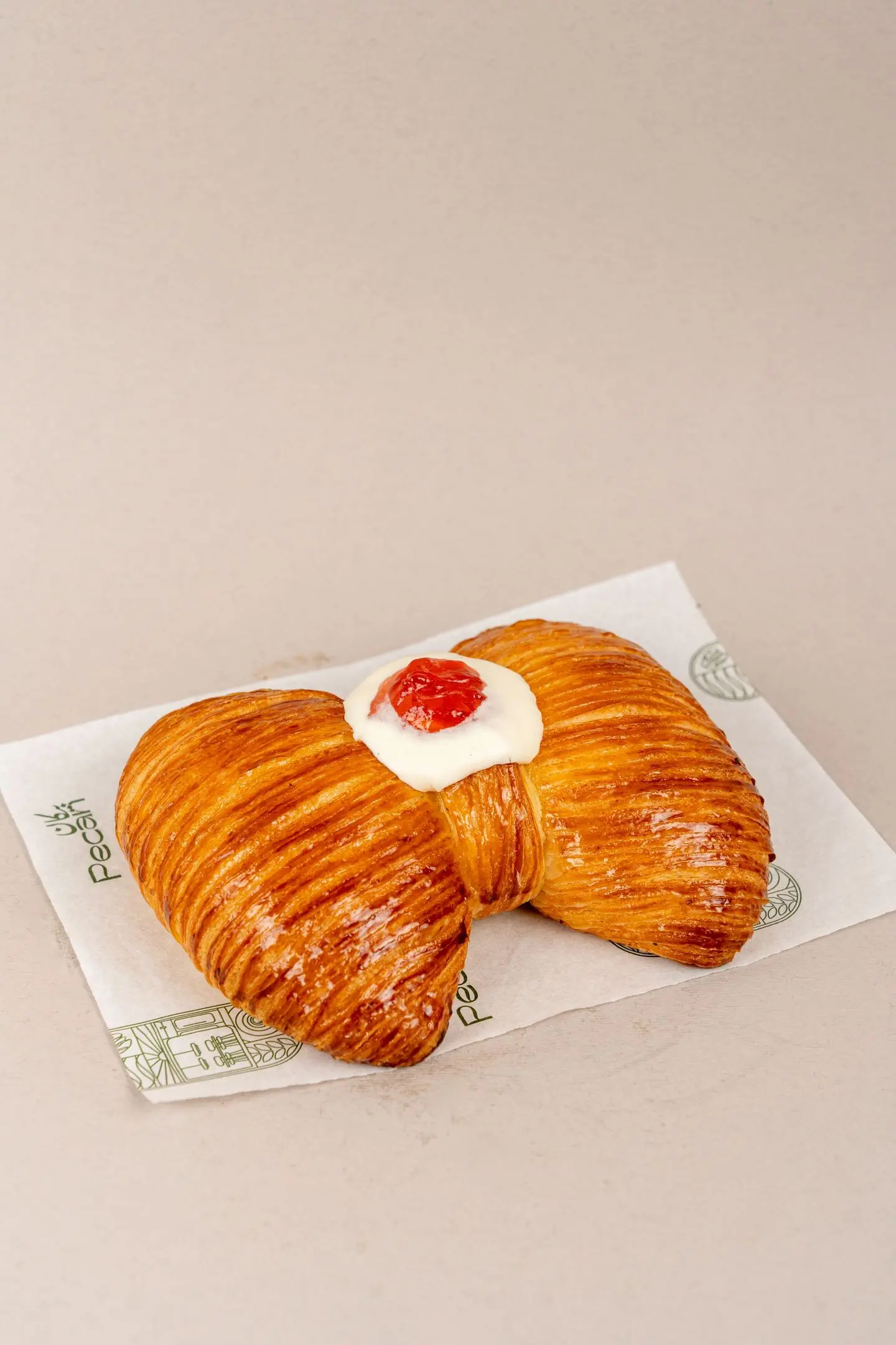 فيونكة تشيز كيك الفراولة