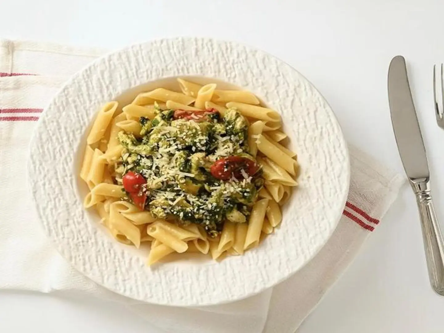 Pasta With Spinach And Sun Dried Tomatoes 150g