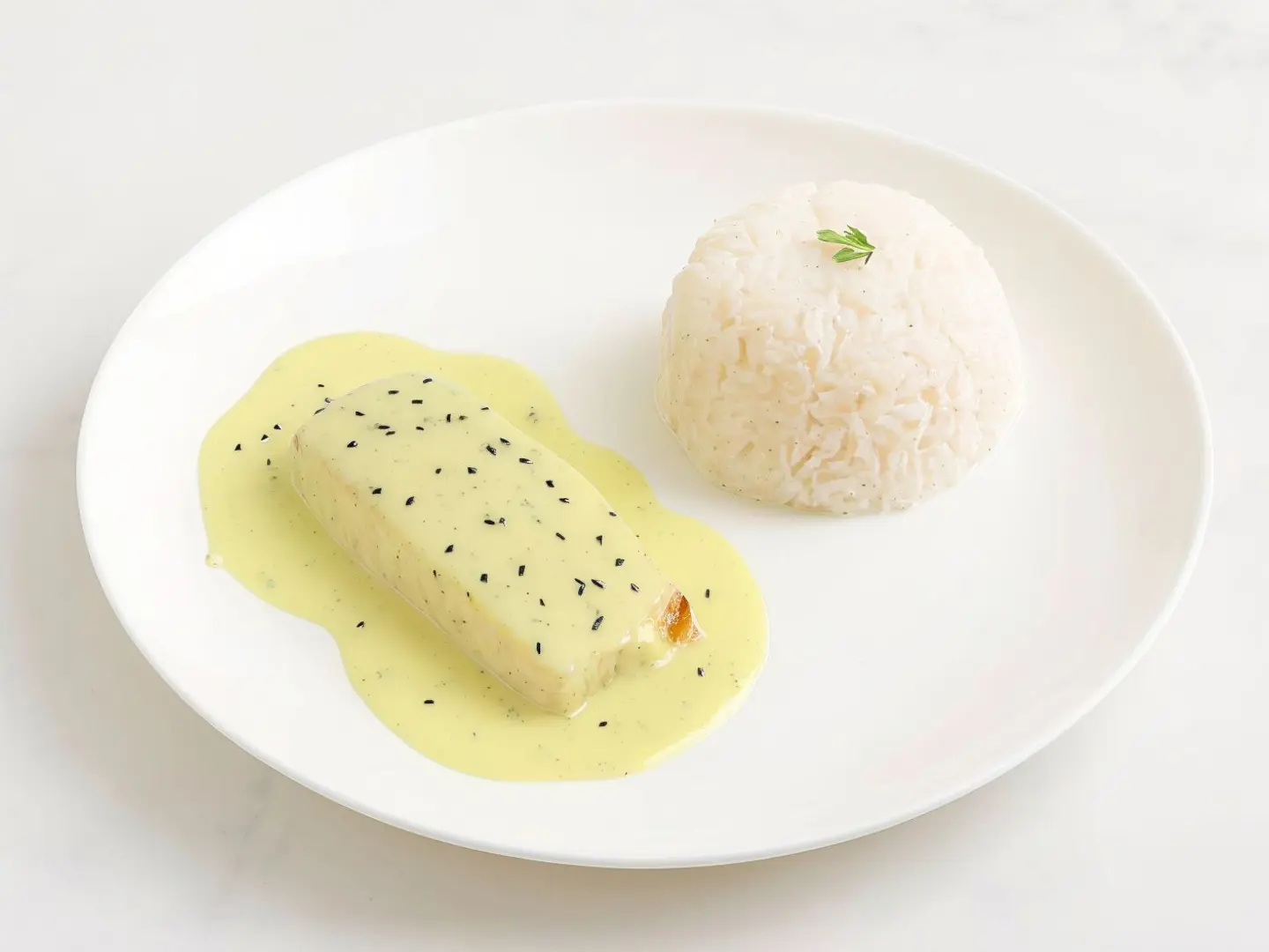 Salmon Fillet With Lemon Butter Sauce 160g