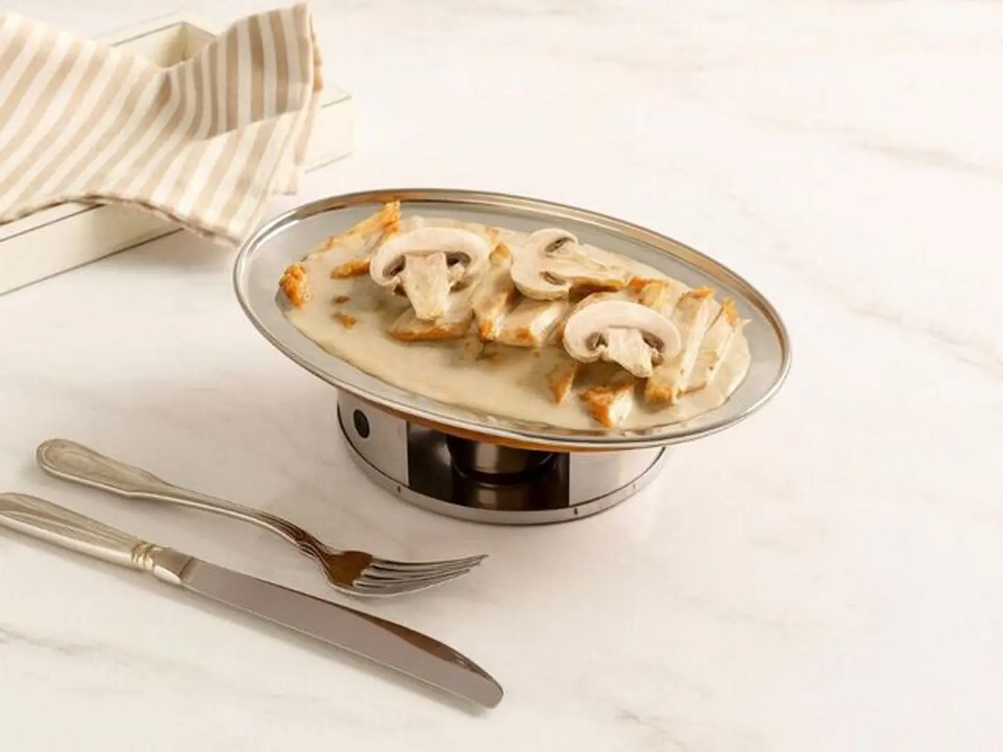 Grilled Chicken Fillet With Mushroom Sauce 200g