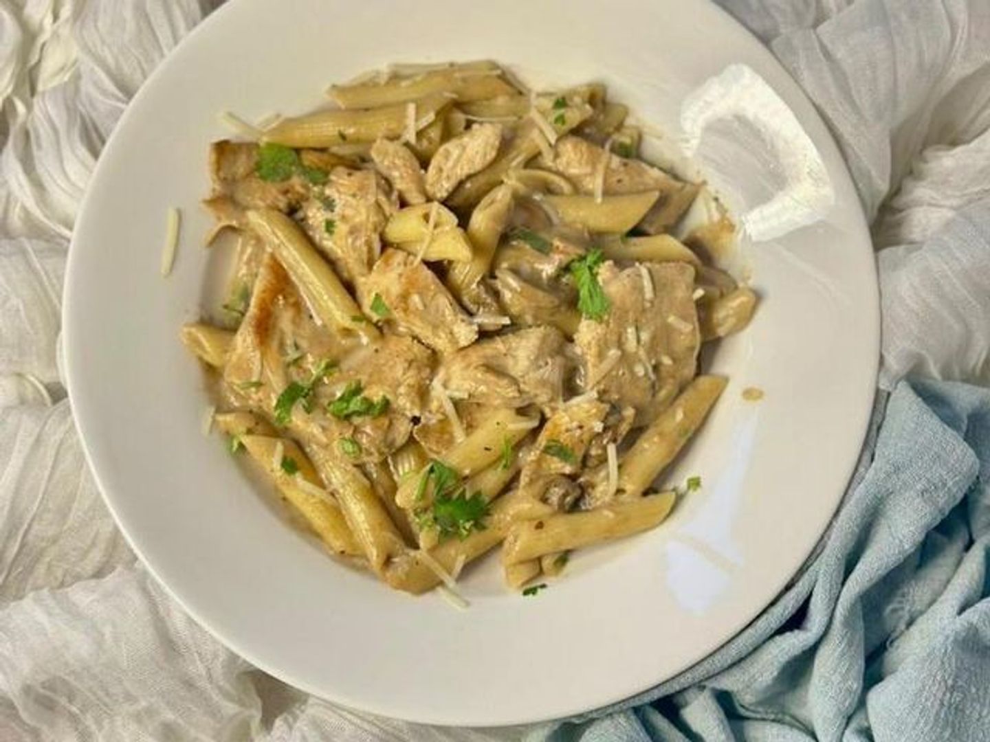 Pasta With Chicken And Mushrooms 150g