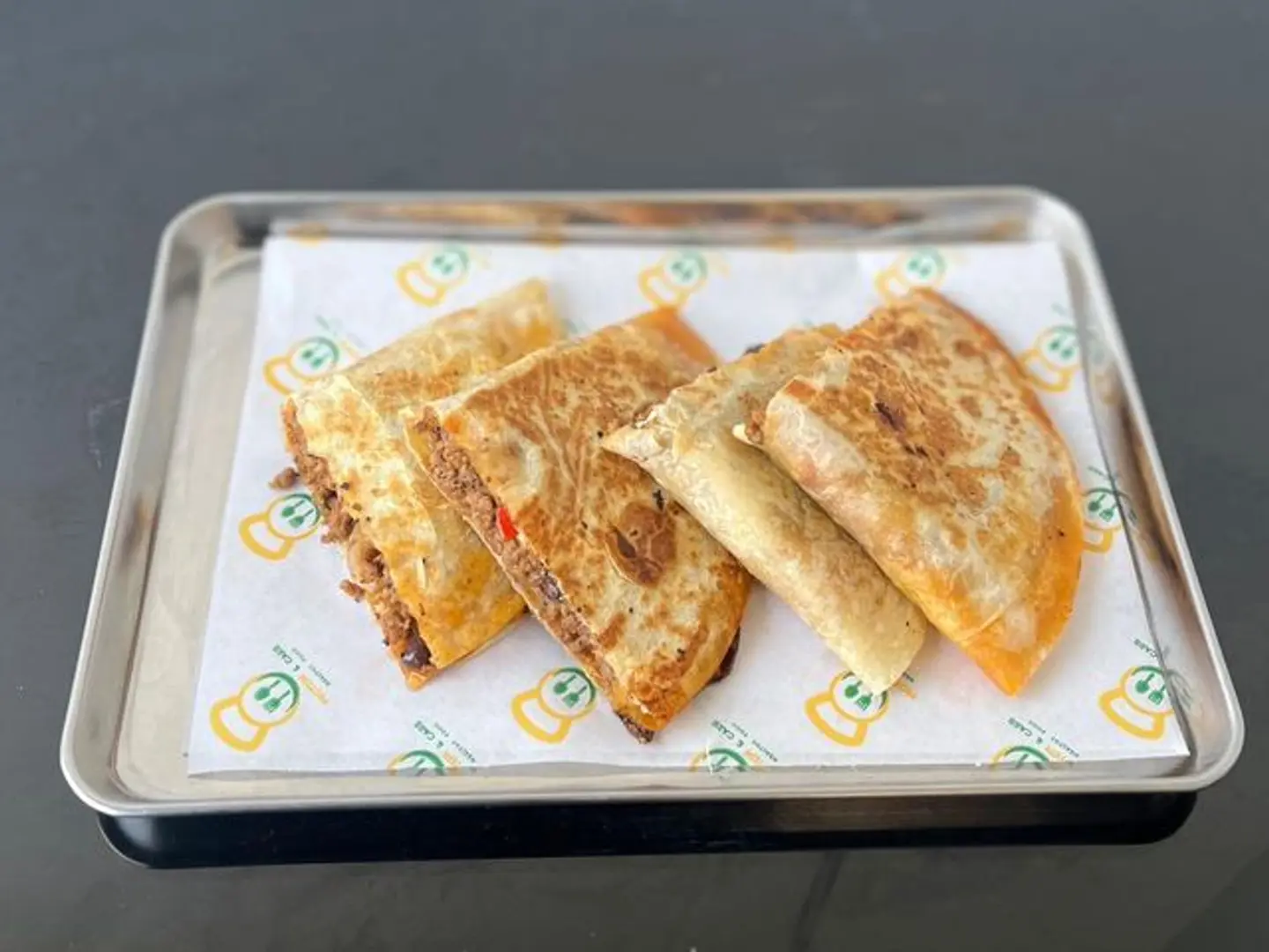 كاساديا لحم ٢٠٠ غ