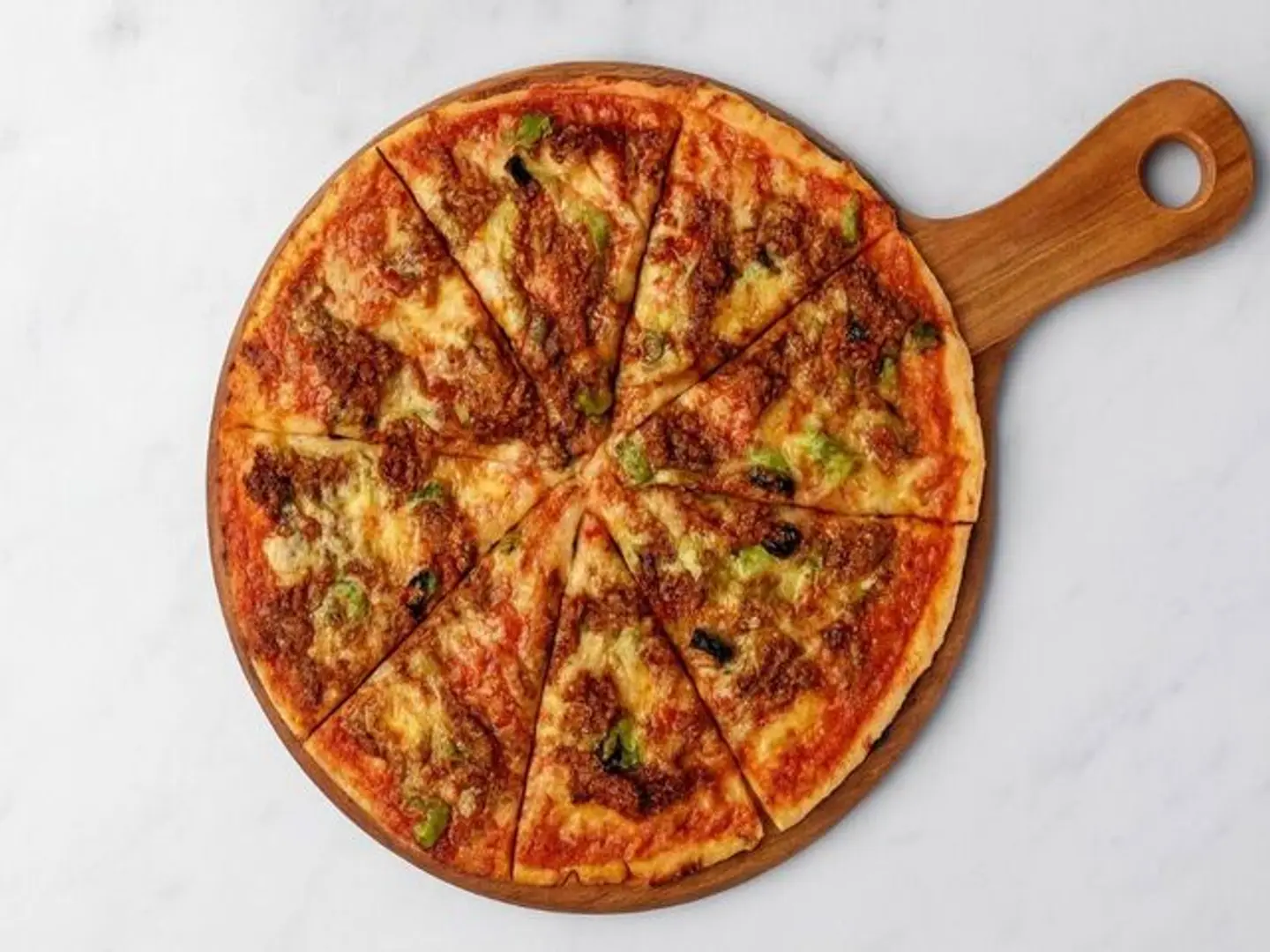 بيتزا باللحم ١٠٠ جم