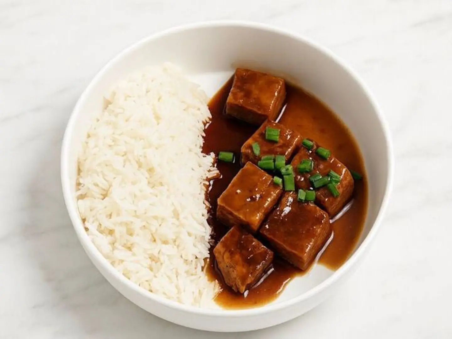 وعاء سوشي بالسالمون ١٥٠ جم