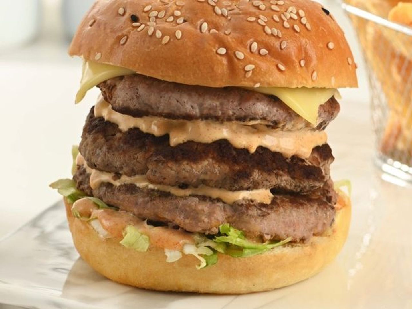 برجر لحم تربل بخبز البطاطس ٢٠٠ جم