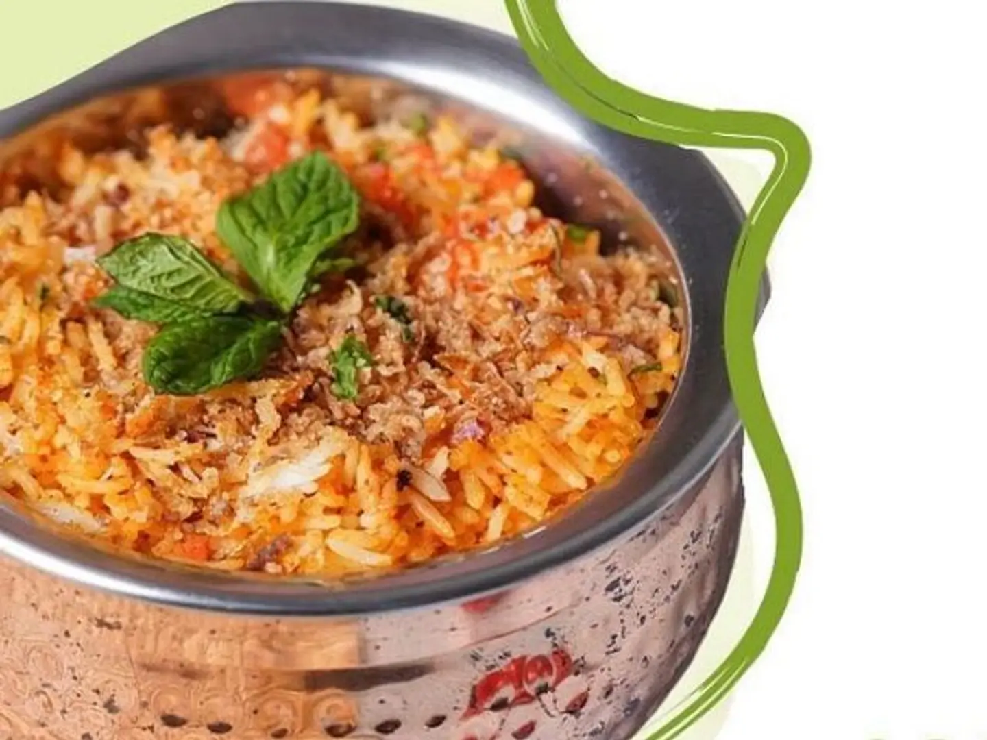 أرز برياني بالدجاج ٢٠٠ غ