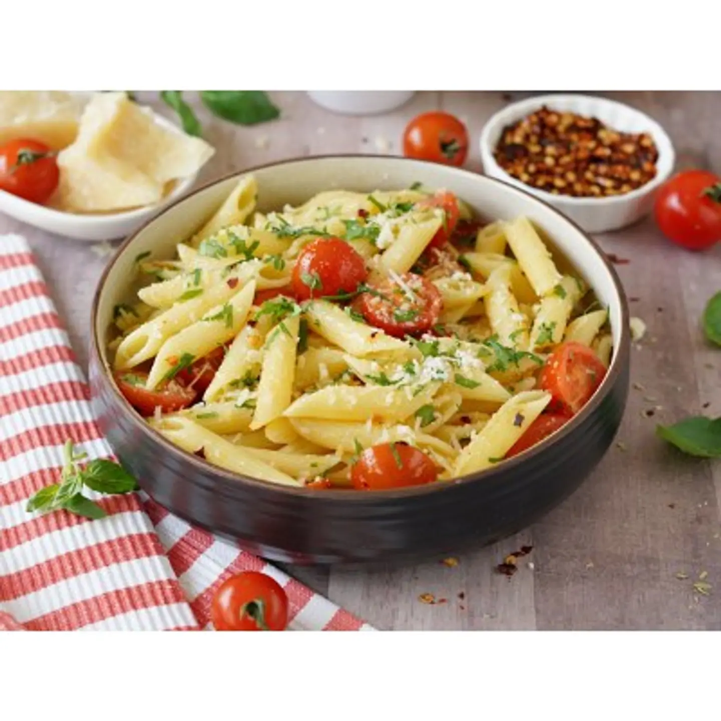 Traditional Penne Pomodoro