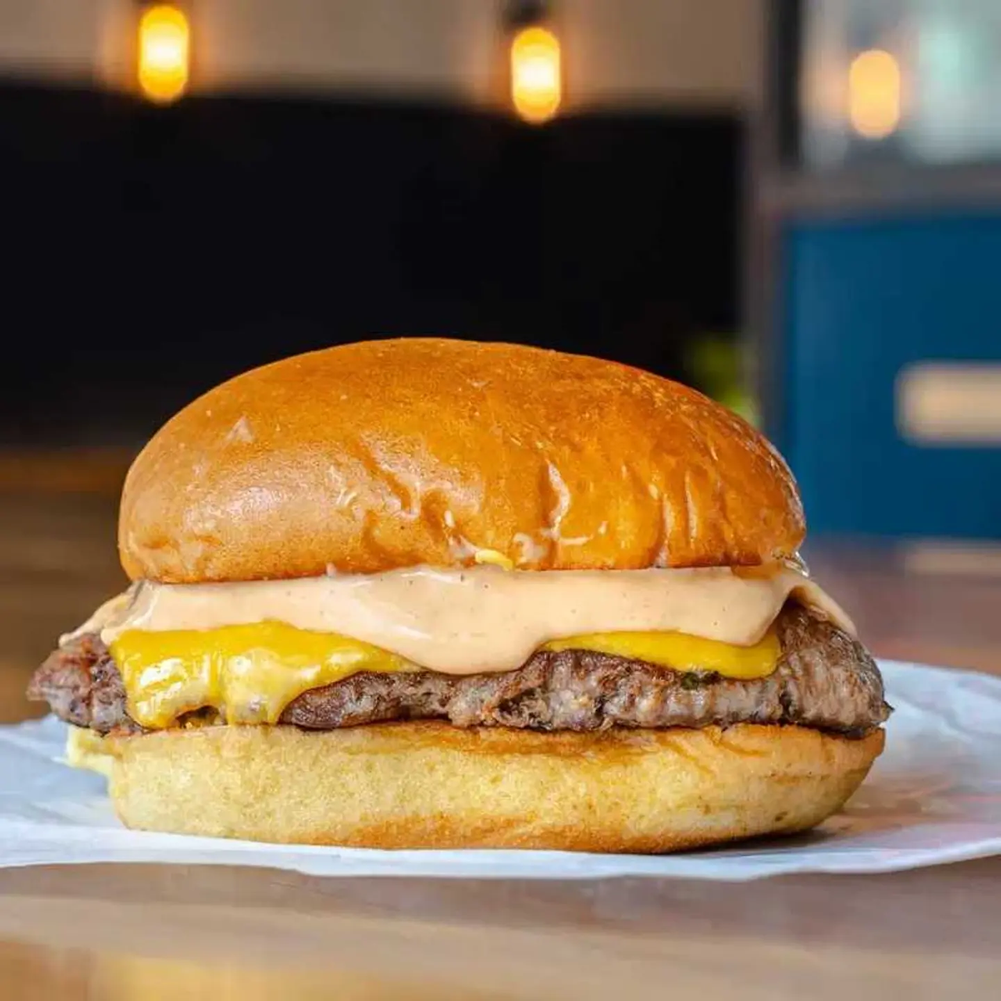 Single Cheeseburger