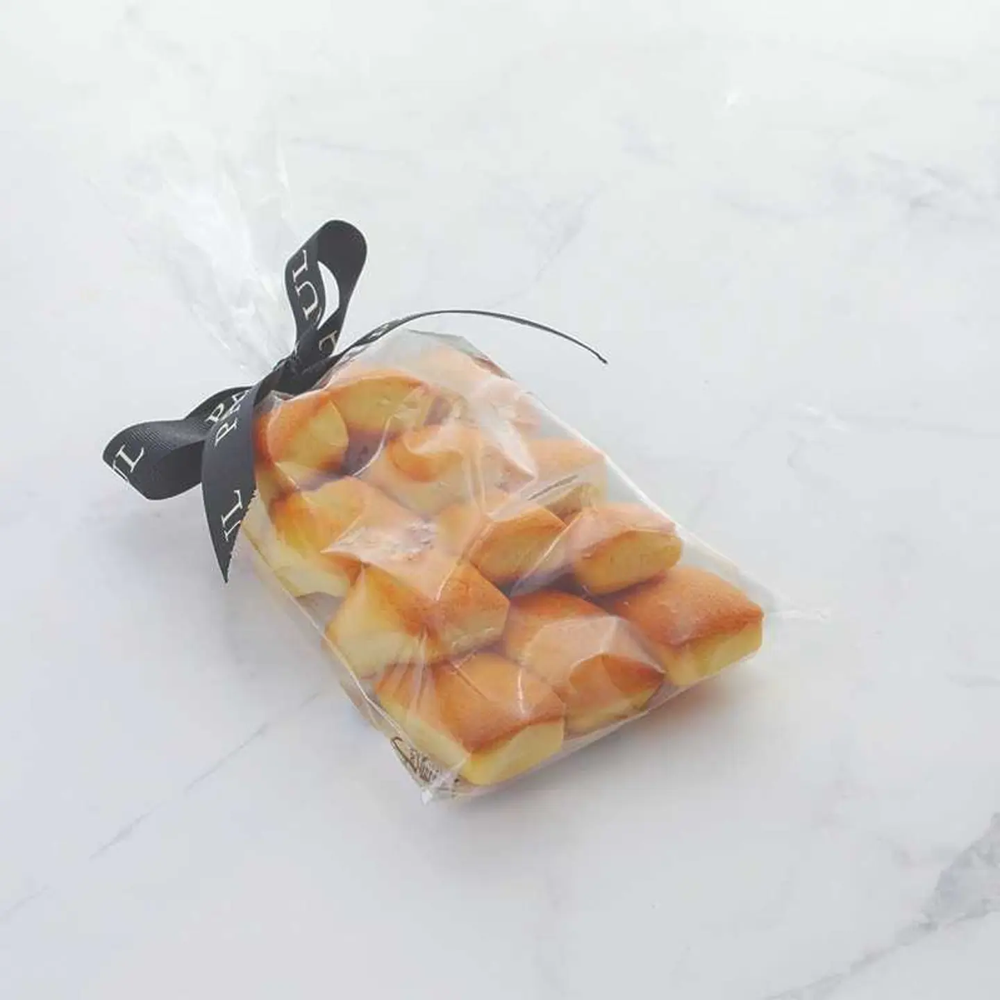 Financier Plain 12 Pcs