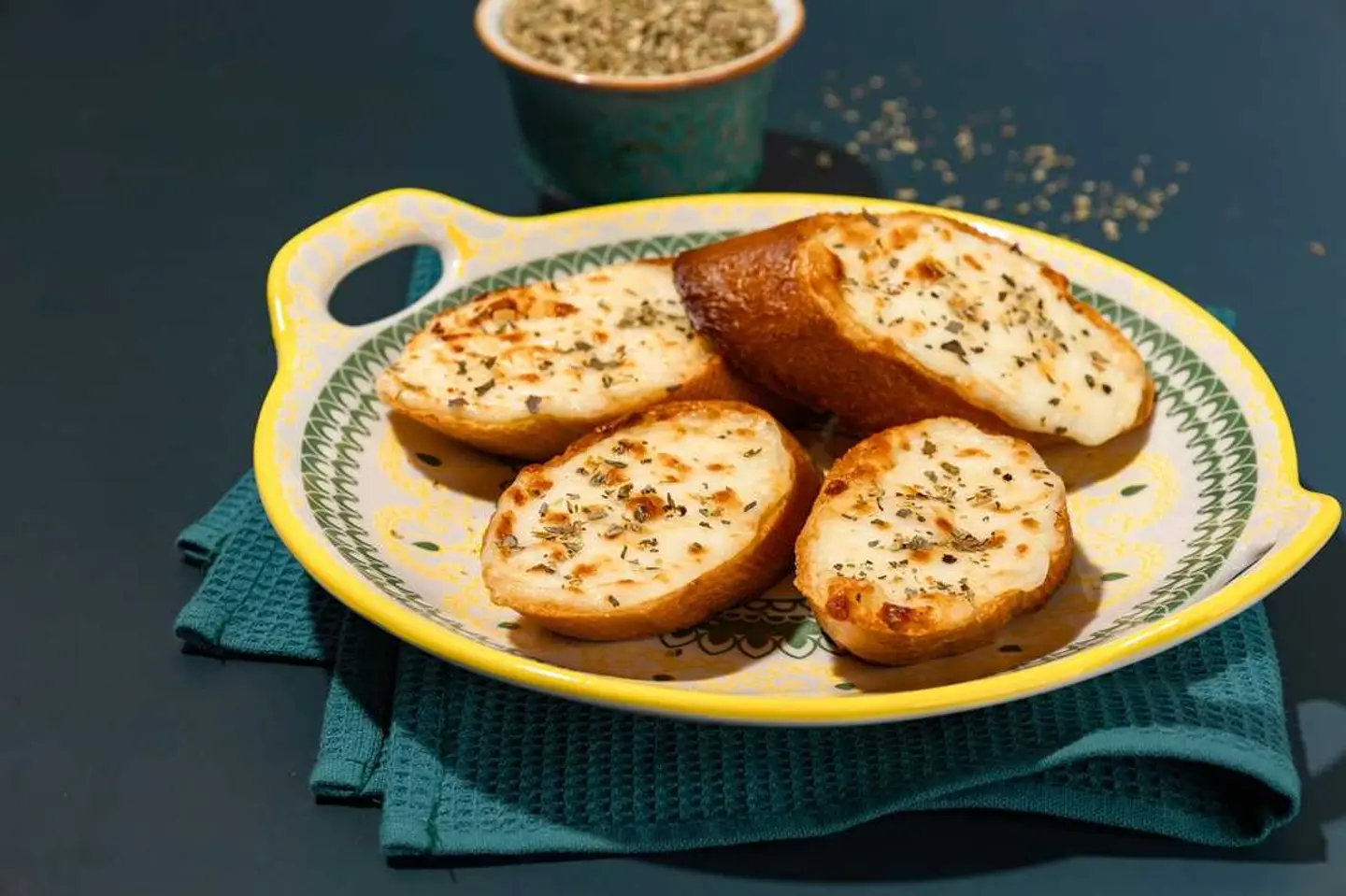 Garlic Bread With Cheese