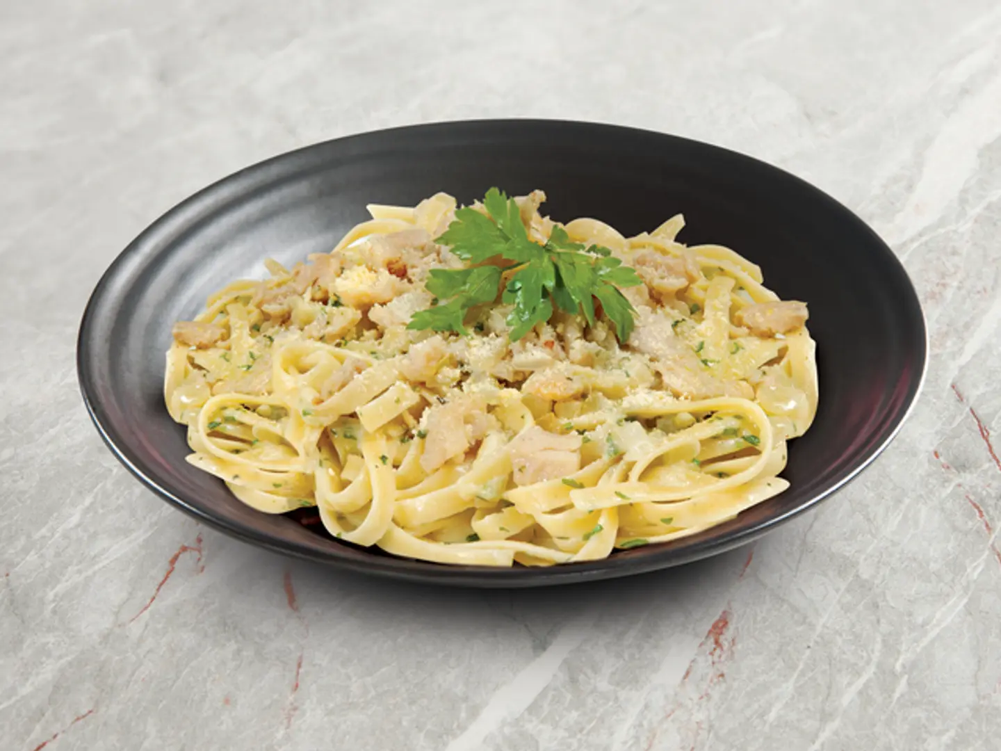 Fettuccini Alfredo With Chicken