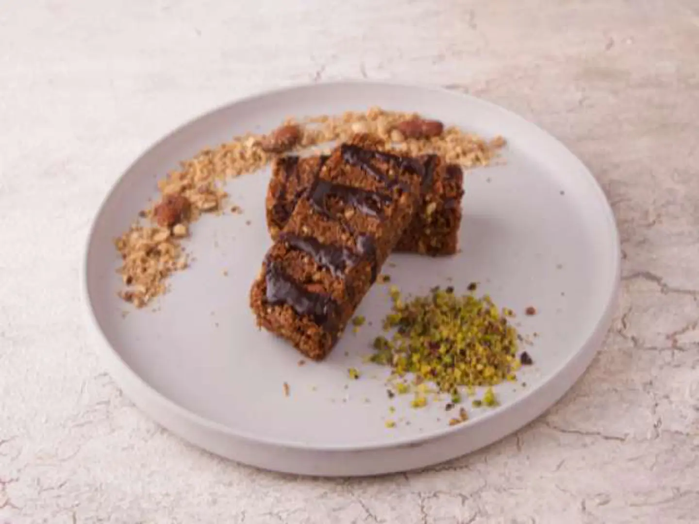 Kunafa Chocolate Bar