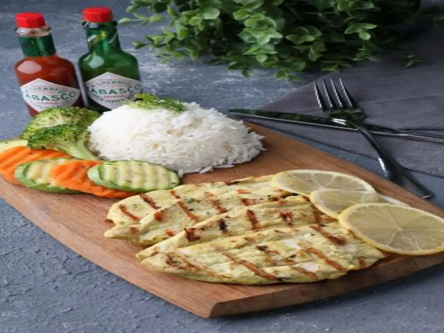 صدور الدجاج المشوية
