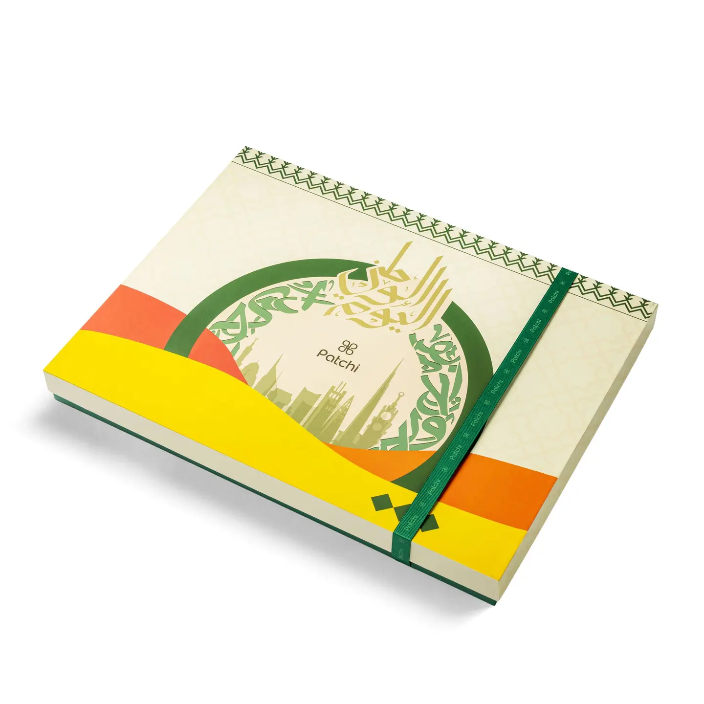 علبة ٨٢ قطعة اليوم الوطني السعودي