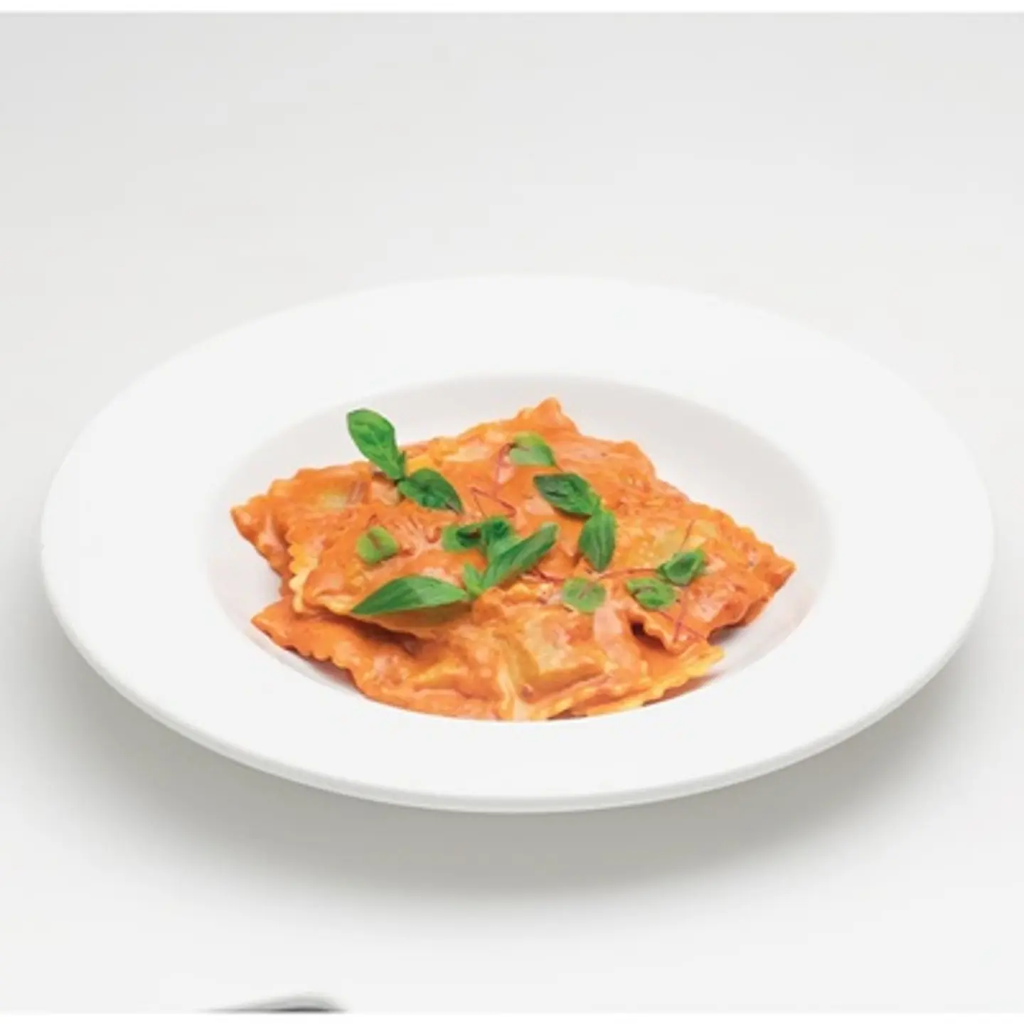 رافيولي بالسبانخ بينك