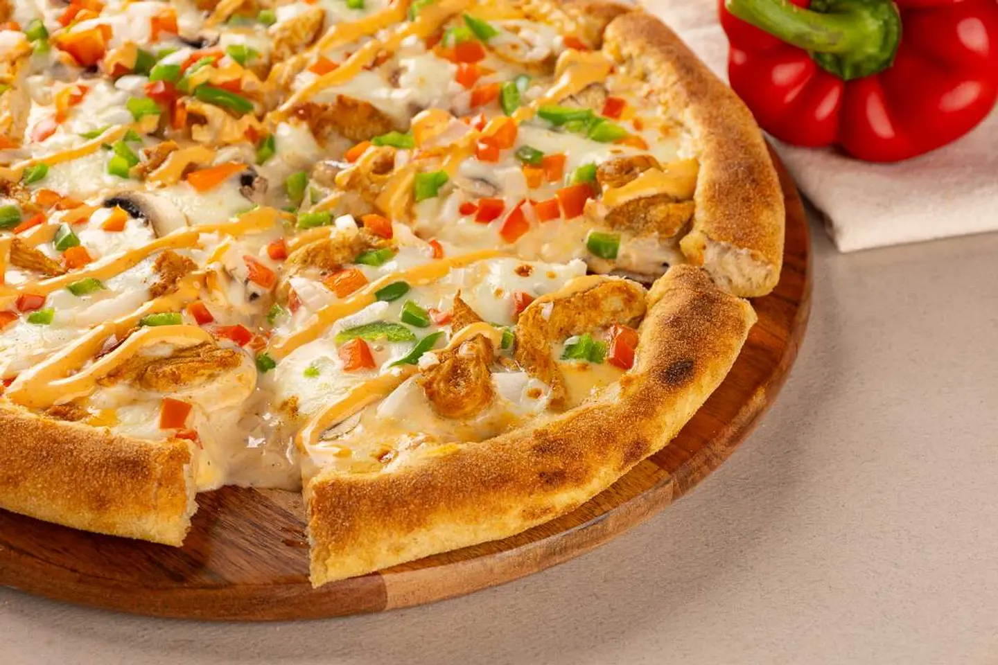 Chicken Tikka & Mushroom Pizza