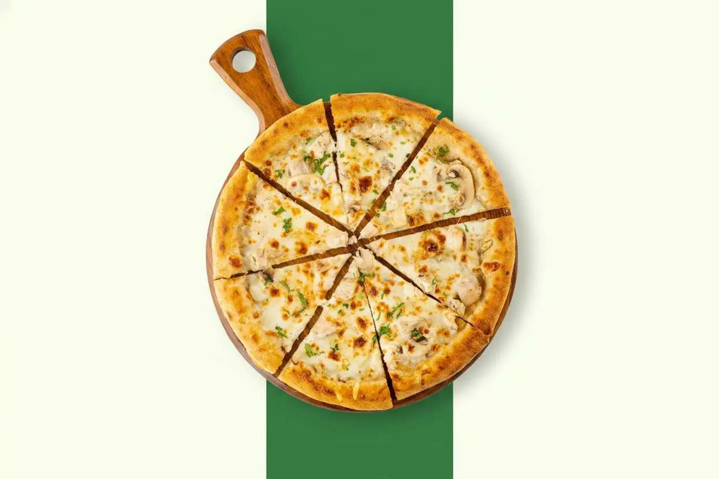 Chicken Alfredo Pizza Large