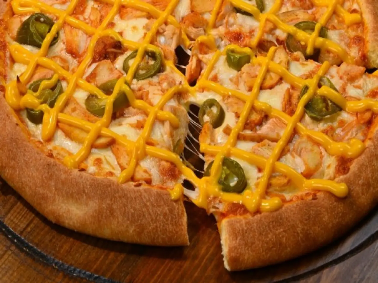 بيتزا تشيزي شيكن