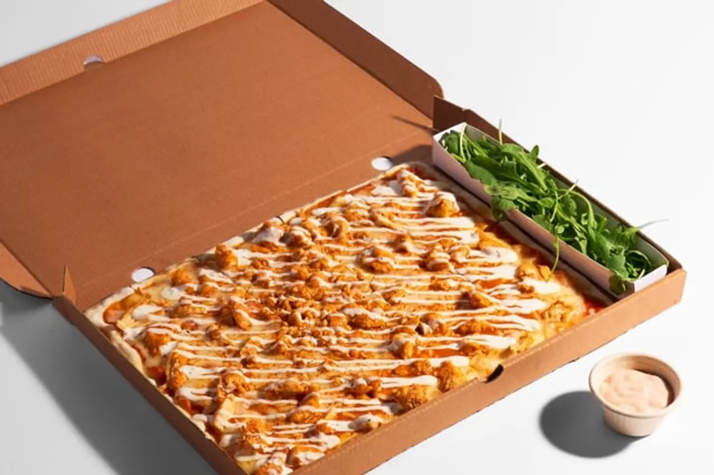 بيتزا دجاج بافلو