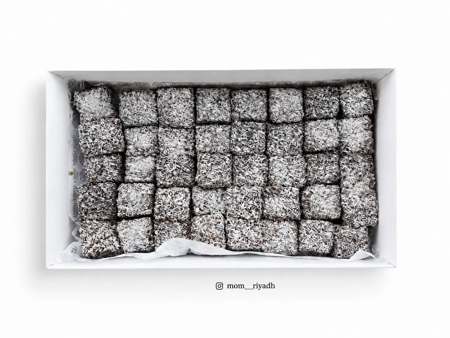 Lamington Cake 40 Pieces