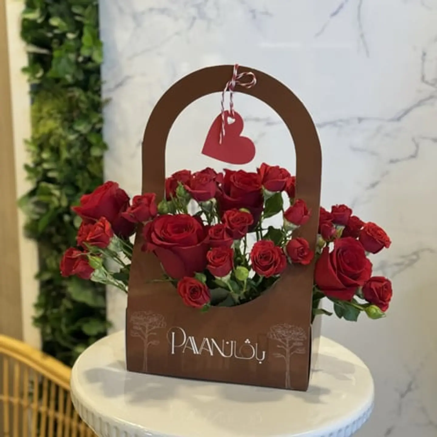 Luxury Love Stand