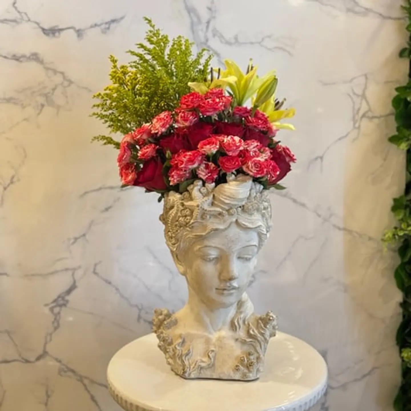 Queen Vase
