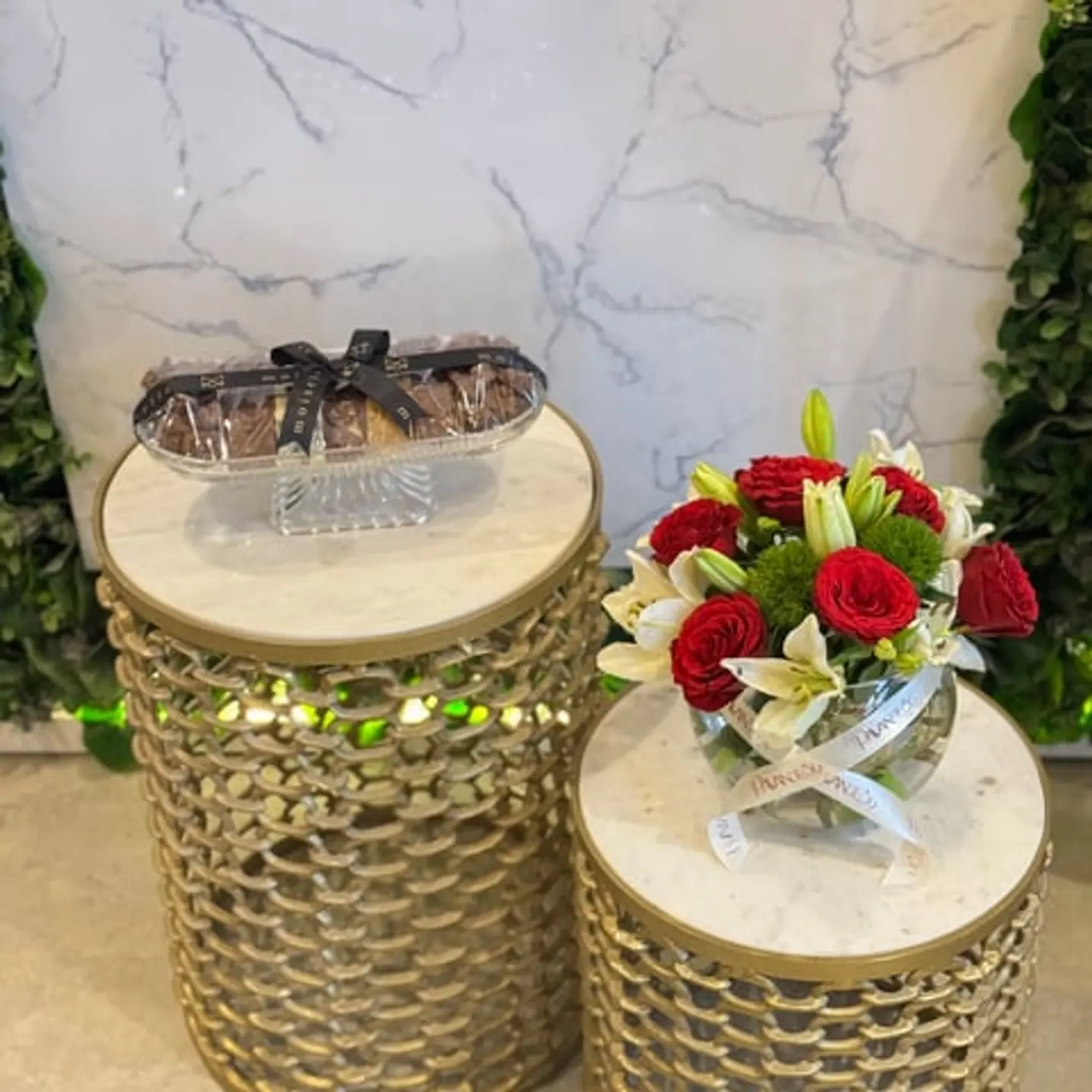 Luxury Vase & Moiselle Chocolate