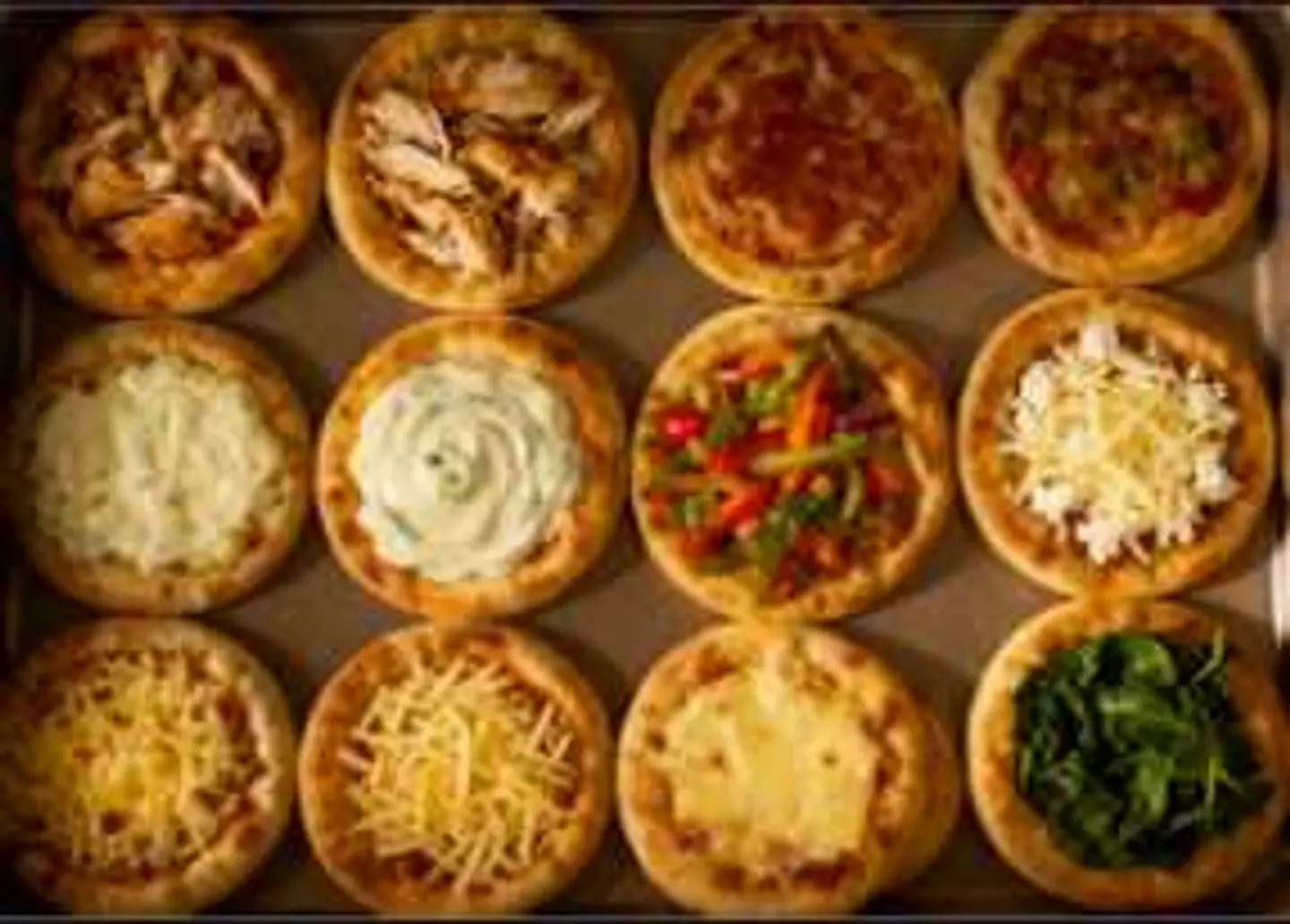 Manaqeesh Box 12 Pcs