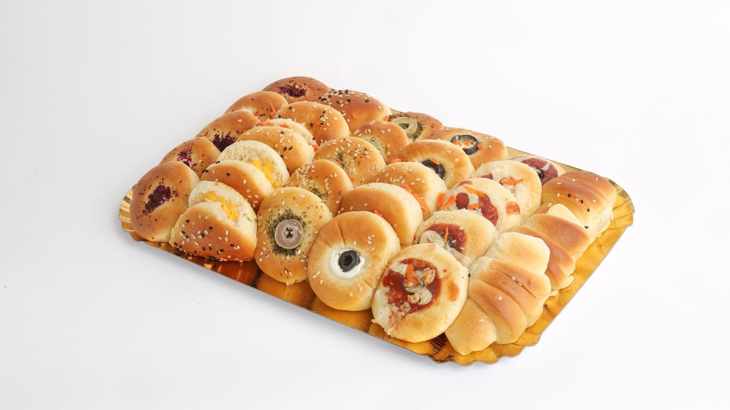 Medium Mixed Pastry Platter
