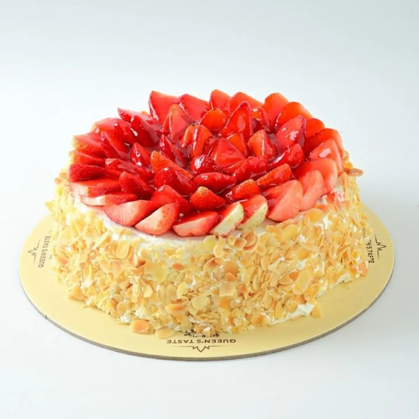 Medium Strawberry Cake 1740
