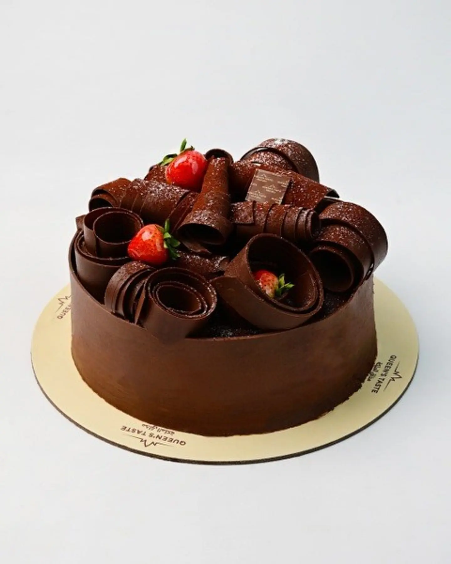 Classic Chocolate Cake 8069